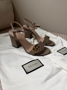 Gucci Marmont Leather City Sandal